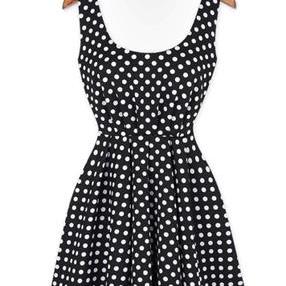 Polka Dot Backless Dress With Bow1